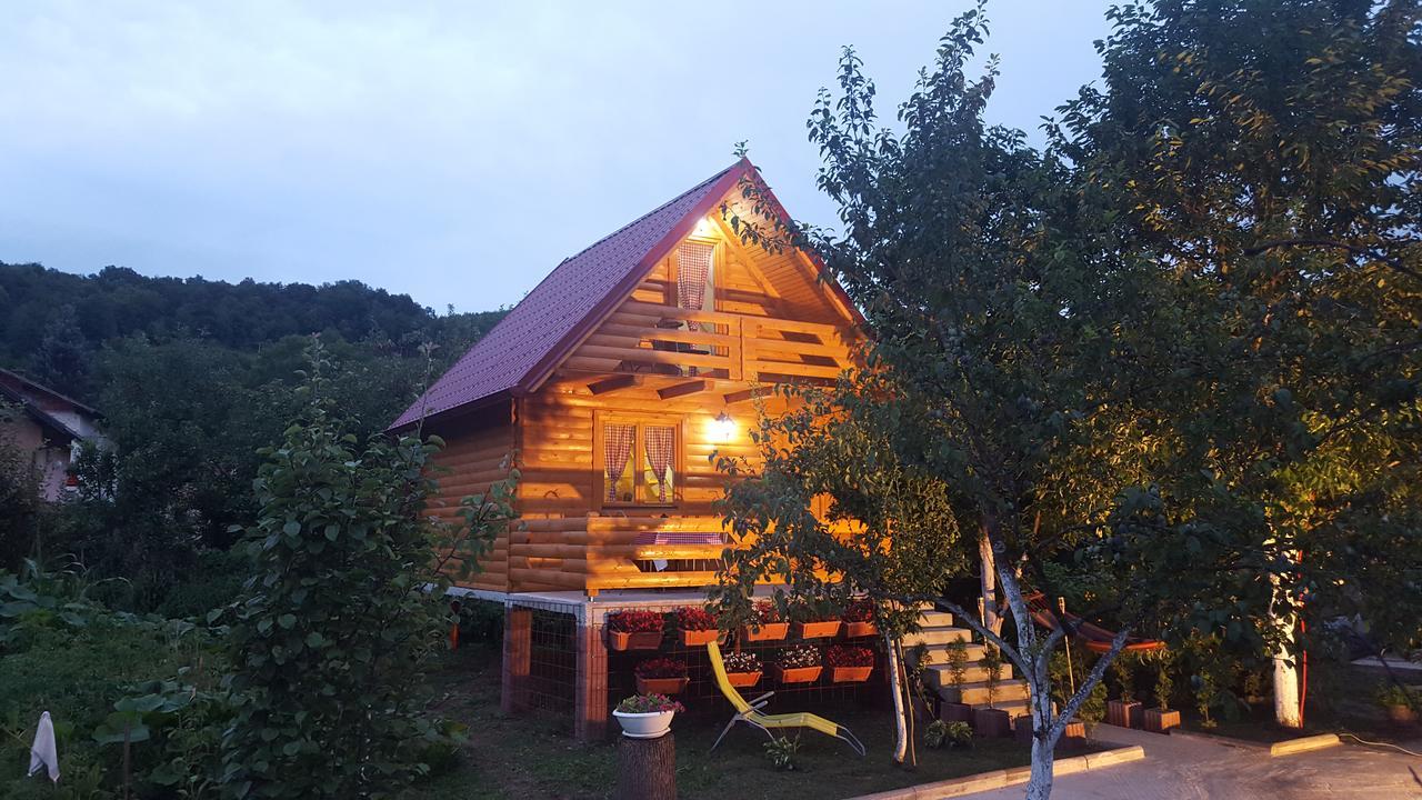 Vacation Home Sajra Kulen Vakuf Εξωτερικό φωτογραφία